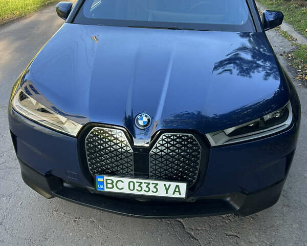 Синий БМВ iX, объемом двигателя 0 л и пробегом 4 тыс. км за 67000 $, фото 6 на Automoto.ua