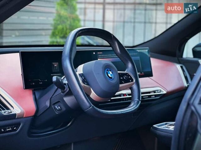 Зелений БМВ iX, об'ємом двигуна 0 л та пробігом 36 тис. км за 62999 $, фото 33 на Automoto.ua