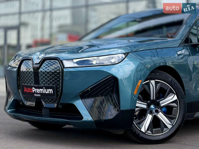 Зеленый БМВ iX, объемом двигателя 0 л и пробегом 45 тыс. км за 59000 $, фото 1 на Automoto.ua