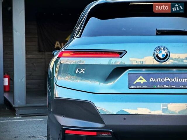Зелений БМВ iX, об'ємом двигуна 0 л та пробігом 36 тис. км за 62999 $, фото 19 на Automoto.ua