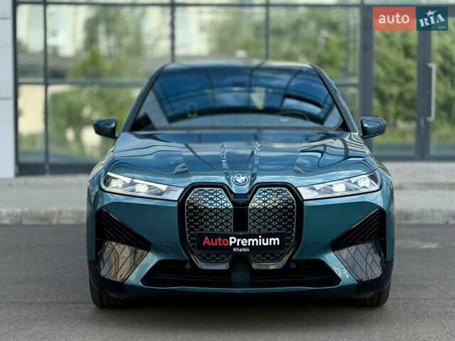 Зеленый БМВ iX, объемом двигателя 0 л и пробегом 45 тыс. км за 59000 $, фото 4 на Automoto.ua