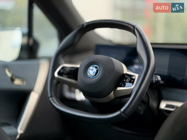 Зеленый БМВ iX, объемом двигателя 0 л и пробегом 45 тыс. км за 59000 $, фото 28 на Automoto.ua