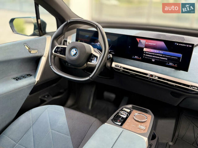Зеленый БМВ iX, объемом двигателя 0 л и пробегом 45 тыс. км за 59000 $, фото 22 на Automoto.ua