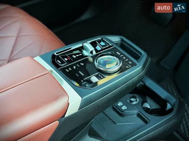 Зелений БМВ iX, об'ємом двигуна 0 л та пробігом 36 тис. км за 62999 $, фото 36 на Automoto.ua