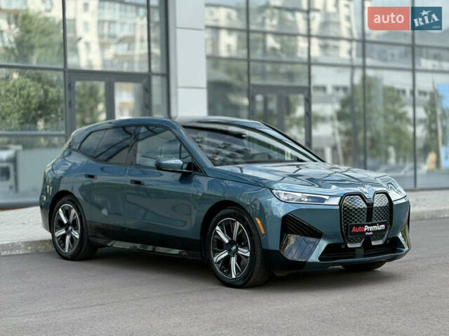 Зеленый БМВ iX, объемом двигателя 0 л и пробегом 45 тыс. км за 59000 $, фото 5 на Automoto.ua