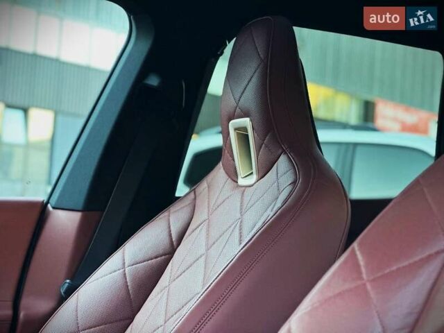 Зелений БМВ iX, об'ємом двигуна 0 л та пробігом 36 тис. км за 62999 $, фото 26 на Automoto.ua