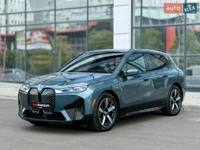 Зеленый БМВ iX, объемом двигателя 0 л и пробегом 45 тыс. км за 59000 $, фото 3 на Automoto.ua