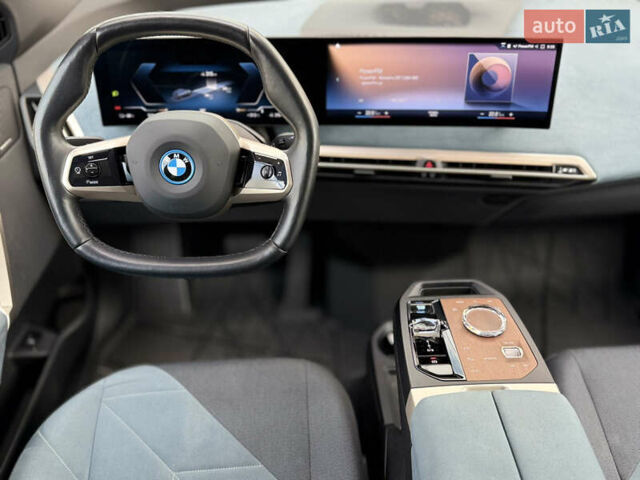 Зеленый БМВ iX, объемом двигателя 0 л и пробегом 45 тыс. км за 59000 $, фото 26 на Automoto.ua