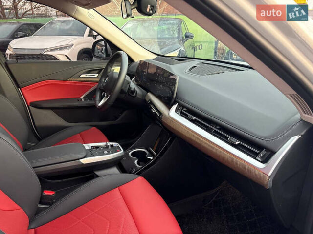 Білий БМВ iX1, об'ємом двигуна 0 л та пробігом 19 тис. км за 29000 $, фото 31 на Automoto.ua