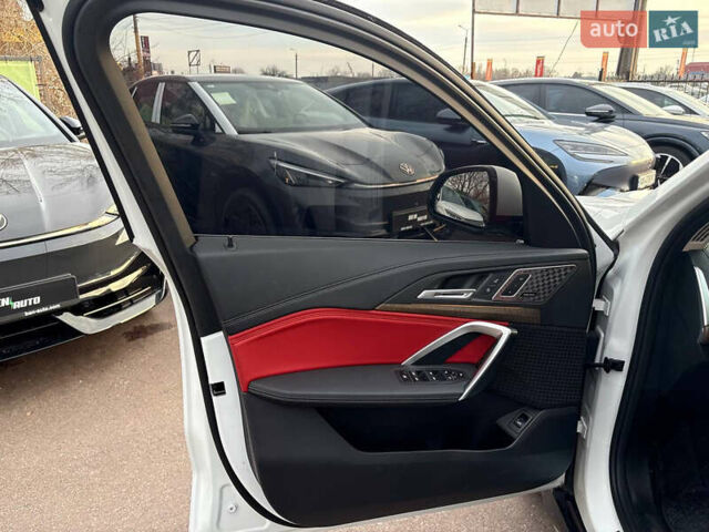 Білий БМВ iX1, об'ємом двигуна 0 л та пробігом 19 тис. км за 29000 $, фото 14 на Automoto.ua