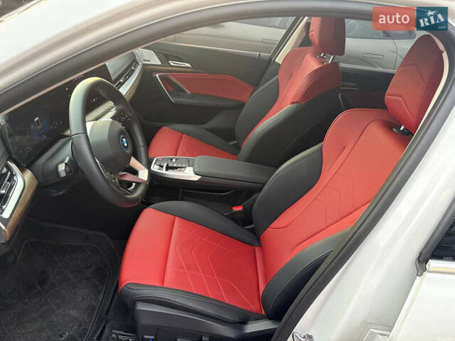 Білий БМВ iX1, об'ємом двигуна 0 л та пробігом 19 тис. км за 29000 $, фото 18 на Automoto.ua
