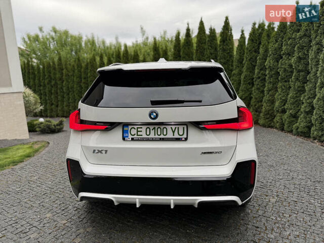 Белый БМВ iX1, объемом двигателя 0 л и пробегом 24 тыс. км за 42000 $, фото 37 на Automoto.ua