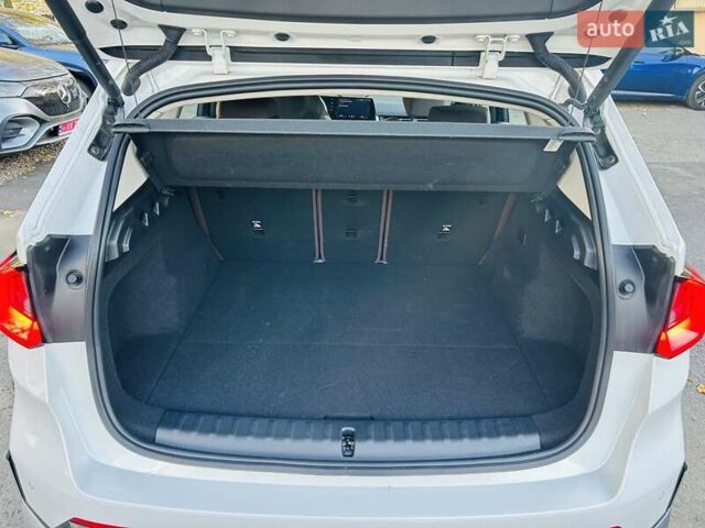 Білий БМВ iX1, об'ємом двигуна 0 л та пробігом 4 тис. км за 33000 $, фото 13 на Automoto.ua