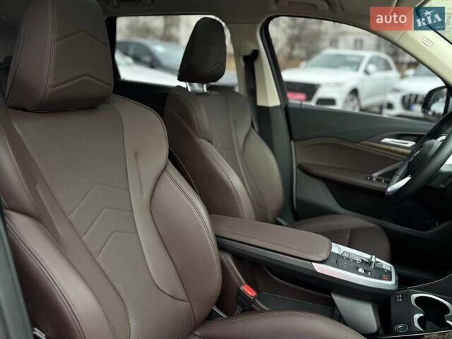 Белый БМВ iX1, объемом двигателя 0 л и пробегом 33 тыс. км за 28000 $, фото 24 на Automoto.ua