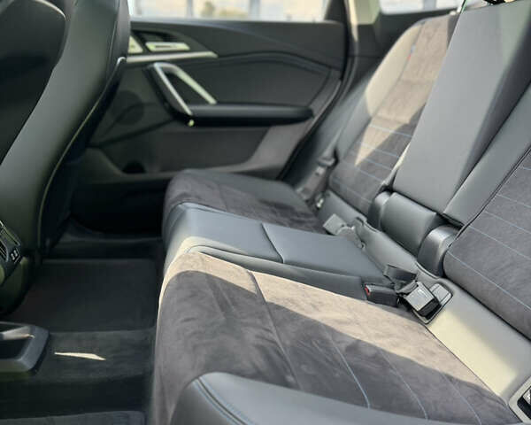 Белый БМВ iX1, объемом двигателя 0 л и пробегом 6 тыс. км за 31500 $, фото 38 на Automoto.ua