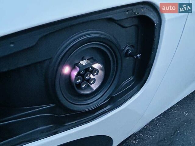 Білий БМВ iX1, об'ємом двигуна 0 л та пробігом 4 тис. км за 33000 $, фото 28 на Automoto.ua