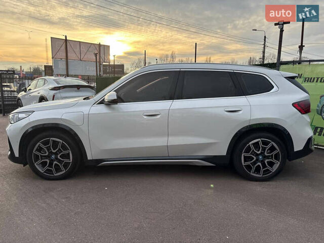 Білий БМВ iX1, об'ємом двигуна 0 л та пробігом 19 тис. км за 29000 $, фото 8 на Automoto.ua