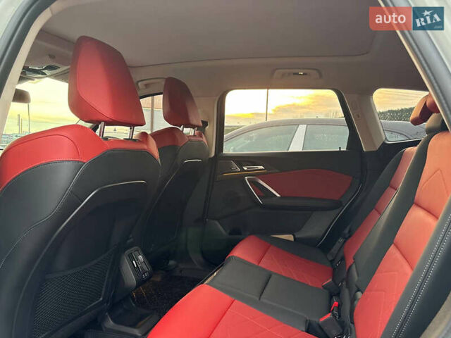 Білий БМВ iX1, об'ємом двигуна 0 л та пробігом 19 тис. км за 29000 $, фото 46 на Automoto.ua