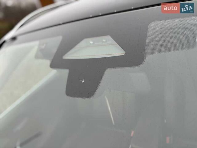 Белый БМВ iX1, объемом двигателя 0 л и пробегом 36 тыс. км за 28000 $, фото 15 на Automoto.ua