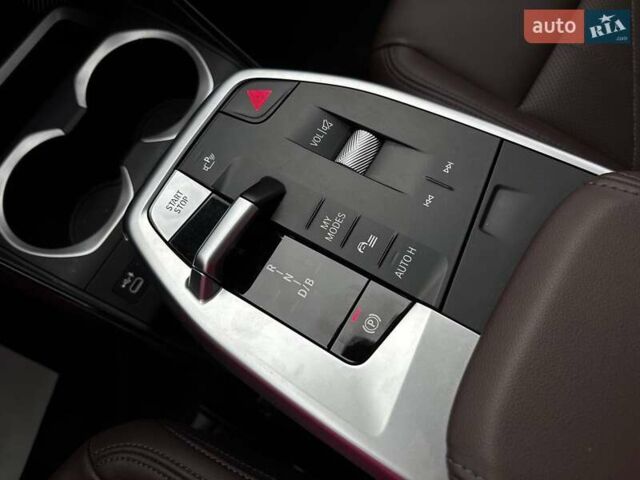 Белый БМВ iX1, объемом двигателя 0 л и пробегом 33 тыс. км за 28000 $, фото 47 на Automoto.ua