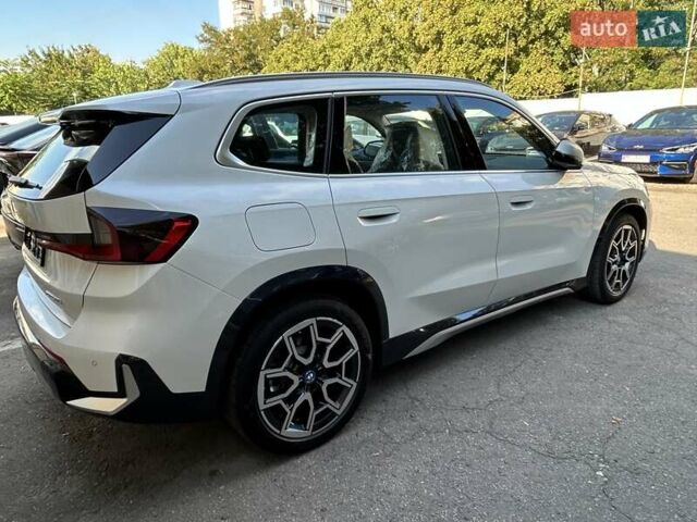 Білий БМВ iX1, об'ємом двигуна 0 л та пробігом 4 тис. км за 33000 $, фото 39 на Automoto.ua