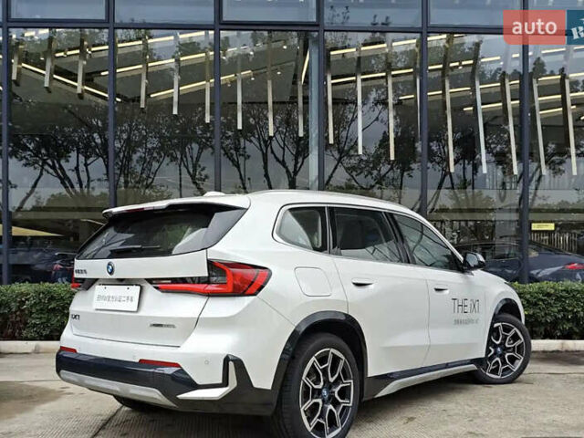 БМВ iX1 2023 в Львове на Automoto.ua Белый БМВ iX1, объемом двигателя 0 л и пробегом 27 тыс. км за 26000 $, фото 1 на Automoto.ua