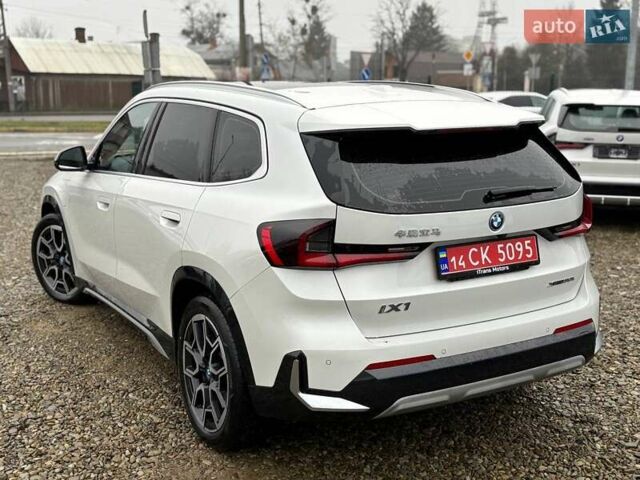 Белый БМВ iX1, объемом двигателя 0 л и пробегом 36 тыс. км за 28000 $, фото 4 на Automoto.ua