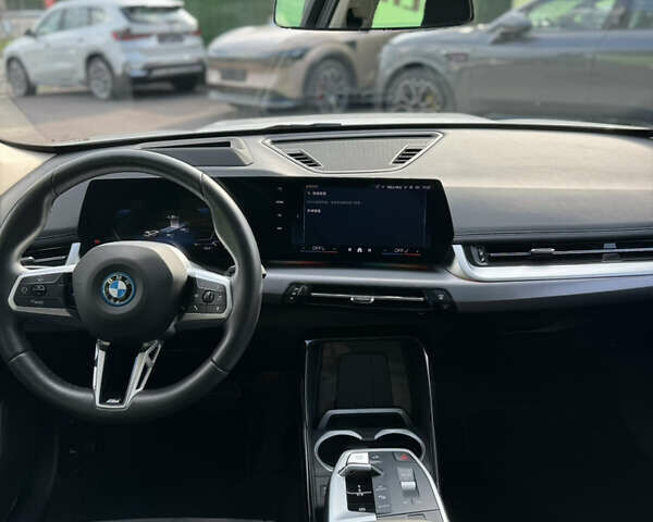Белый БМВ iX1, объемом двигателя 0 л и пробегом 6 тыс. км за 31500 $, фото 35 на Automoto.ua
