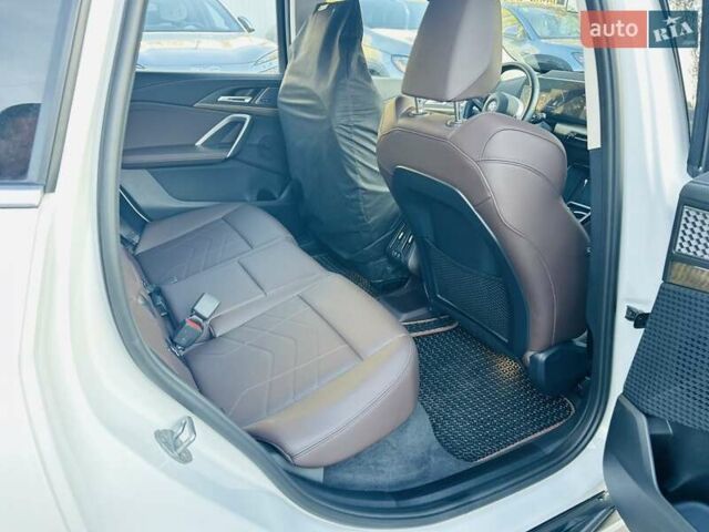 Білий БМВ iX1, об'ємом двигуна 0 л та пробігом 4 тис. км за 33000 $, фото 16 на Automoto.ua