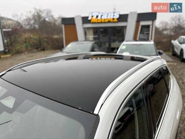 Белый БМВ iX1, объемом двигателя 0 л и пробегом 36 тыс. км за 28000 $, фото 14 на Automoto.ua