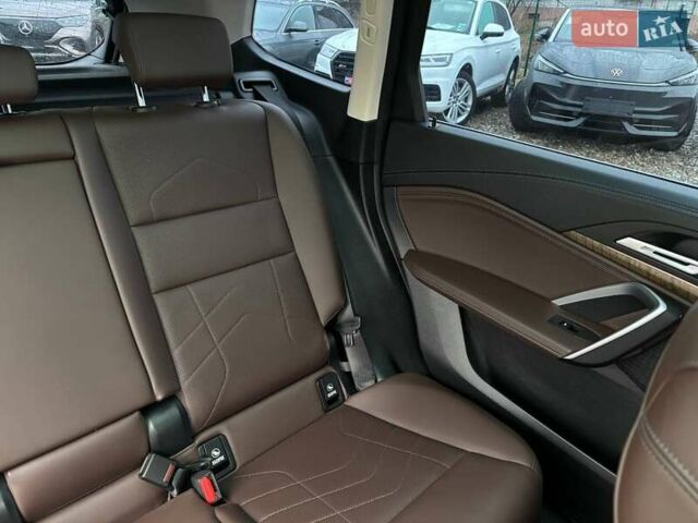 Белый БМВ iX1, объемом двигателя 0 л и пробегом 36 тыс. км за 28000 $, фото 49 на Automoto.ua