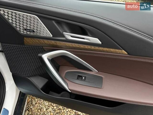 Белый БМВ iX1, объемом двигателя 0 л и пробегом 36 тыс. км за 28000 $, фото 44 на Automoto.ua