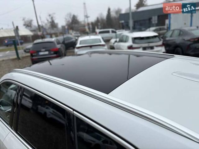 Белый БМВ iX1, объемом двигателя 0 л и пробегом 36 тыс. км за 28000 $, фото 13 на Automoto.ua