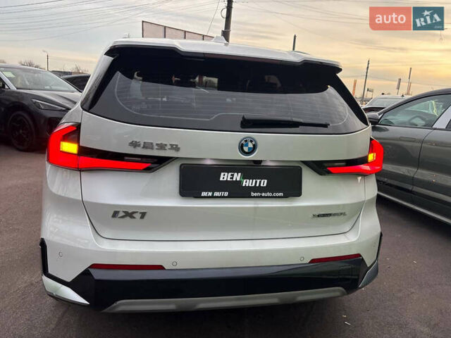 Білий БМВ iX1, об'ємом двигуна 0 л та пробігом 19 тис. км за 29000 $, фото 7 на Automoto.ua