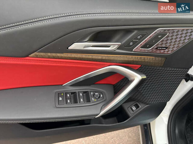 Білий БМВ iX1, об'ємом двигуна 0 л та пробігом 19 тис. км за 29000 $, фото 17 на Automoto.ua