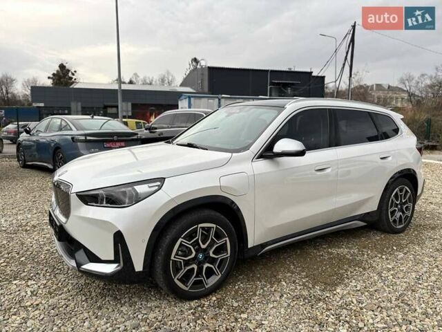Белый БМВ iX1, объемом двигателя 0 л и пробегом 33 тыс. км за 28000 $, фото 8 на Automoto.ua