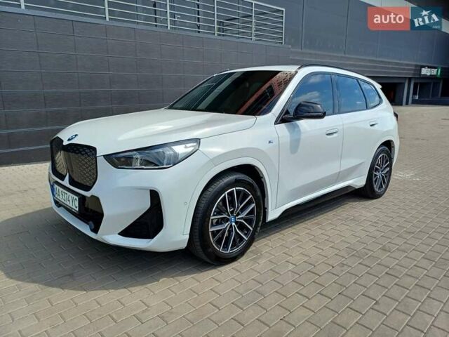 Белый БМВ iX1, объемом двигателя 0 л и пробегом 10 тыс. км за 39700 $, фото 8 на Automoto.ua