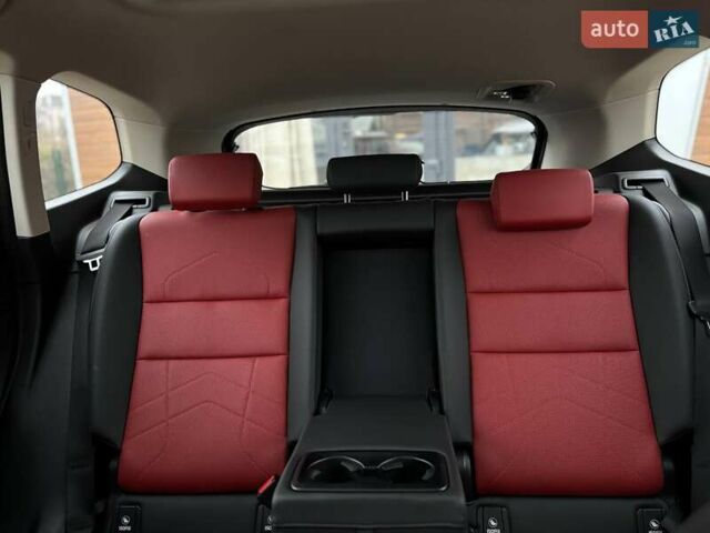 Білий БМВ iX1, об'ємом двигуна 0 л та пробігом 22 тис. км за 29000 $, фото 41 на Automoto.ua