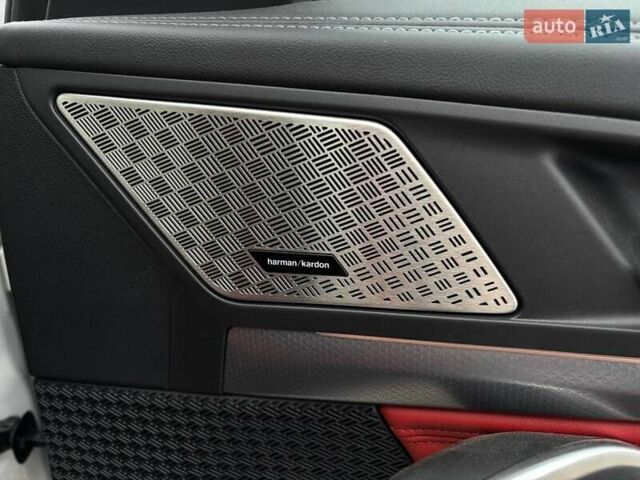 Білий БМВ iX1, об'ємом двигуна 0 л та пробігом 22 тис. км за 29000 $, фото 20 на Automoto.ua