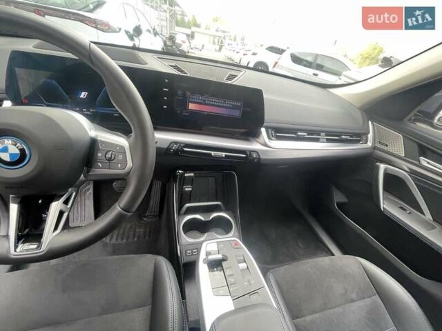 Білий БМВ iX1, об'ємом двигуна 0 л та пробігом 17 тис. км за 34300 $, фото 16 на Automoto.ua