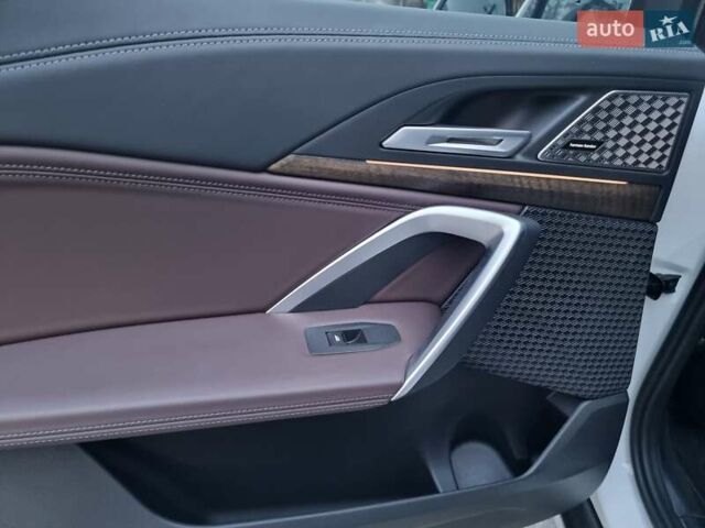 Белый БМВ iX1, объемом двигателя 0 л и пробегом 40 тыс. км за 29700 $, фото 9 на Automoto.ua