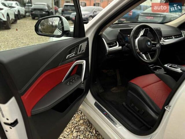 Білий БМВ iX1, об'ємом двигуна 0 л та пробігом 22 тис. км за 29000 $, фото 27 на Automoto.ua