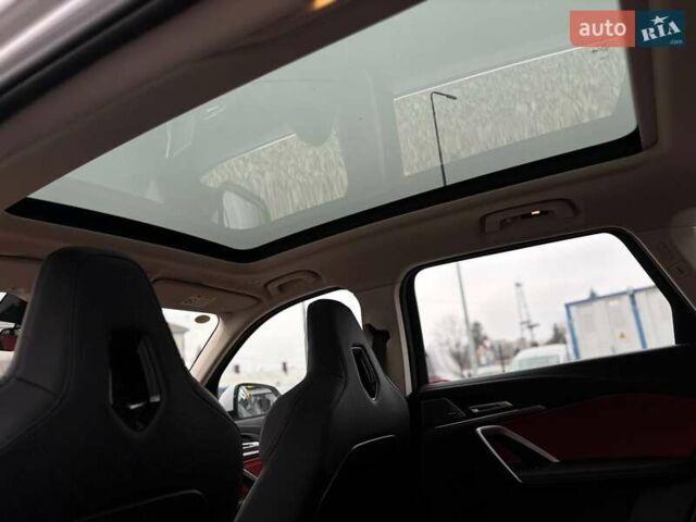 Білий БМВ iX1, об'ємом двигуна 0 л та пробігом 22 тис. км за 29000 $, фото 47 на Automoto.ua