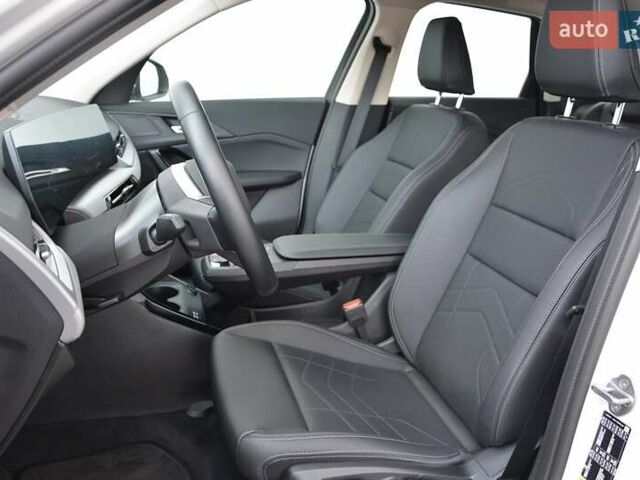 Белый БМВ iX1, объемом двигателя 0 л и пробегом 12 тыс. км за 37793 $, фото 3 на Automoto.ua