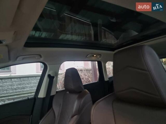 Белый БМВ iX1, объемом двигателя 0 л и пробегом 40 тыс. км за 29700 $, фото 19 на Automoto.ua