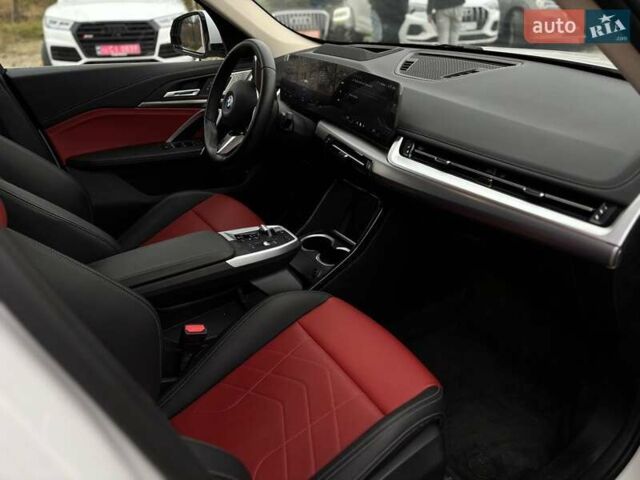 Білий БМВ iX1, об'ємом двигуна 0 л та пробігом 22 тис. км за 29000 $, фото 21 на Automoto.ua