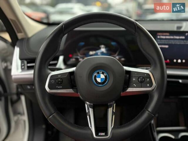 Білий БМВ iX1, об'ємом двигуна 0 л та пробігом 22 тис. км за 29000 $, фото 33 на Automoto.ua