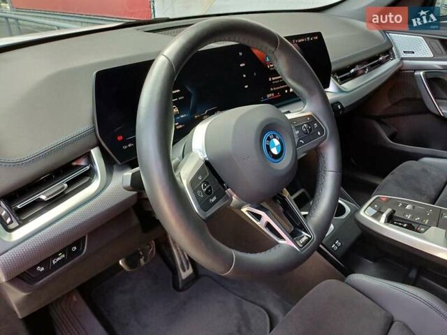 Белый БМВ iX1, объемом двигателя 0 л и пробегом 10 тыс. км за 39700 $, фото 13 на Automoto.ua