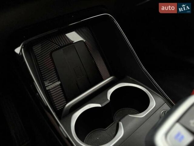 Білий БМВ iX1, об'ємом двигуна 0 л та пробігом 22 тис. км за 29000 $, фото 39 на Automoto.ua