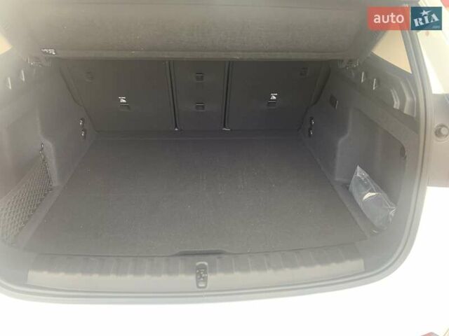 БМВ iX1 2024 у Києві на Automoto.ua Білий БМВ iX1, об'ємом двигуна 0 л та пробігом 1 тис. км за 47000 $, фото 9 на Automoto.ua